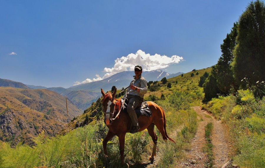 On horseback through Kazakhstan 